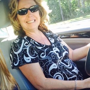 Meet your Posher, Gloria